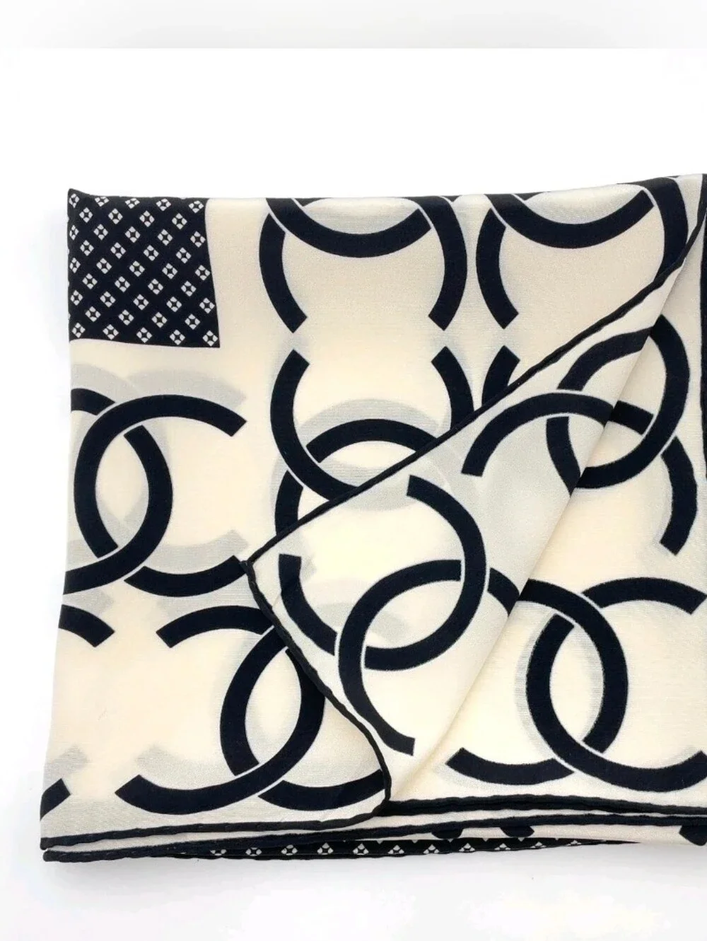 CHANEL Black & White Interlocking CC Silk Scarf